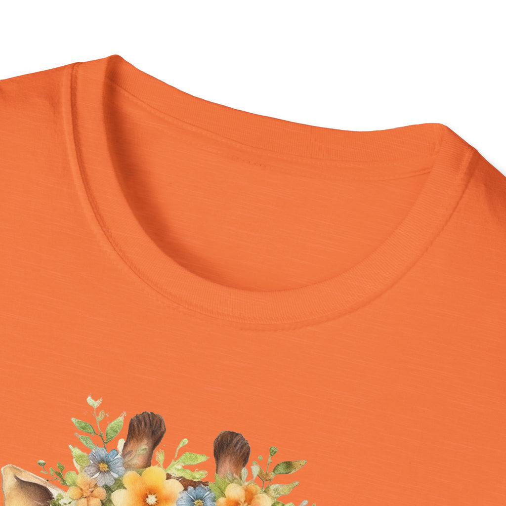 Floral Giraffe T-Shirt, Cute Animal Shirt, Unisex Tee, Animal Lover Gift, Casual Wear, Summer Fashion