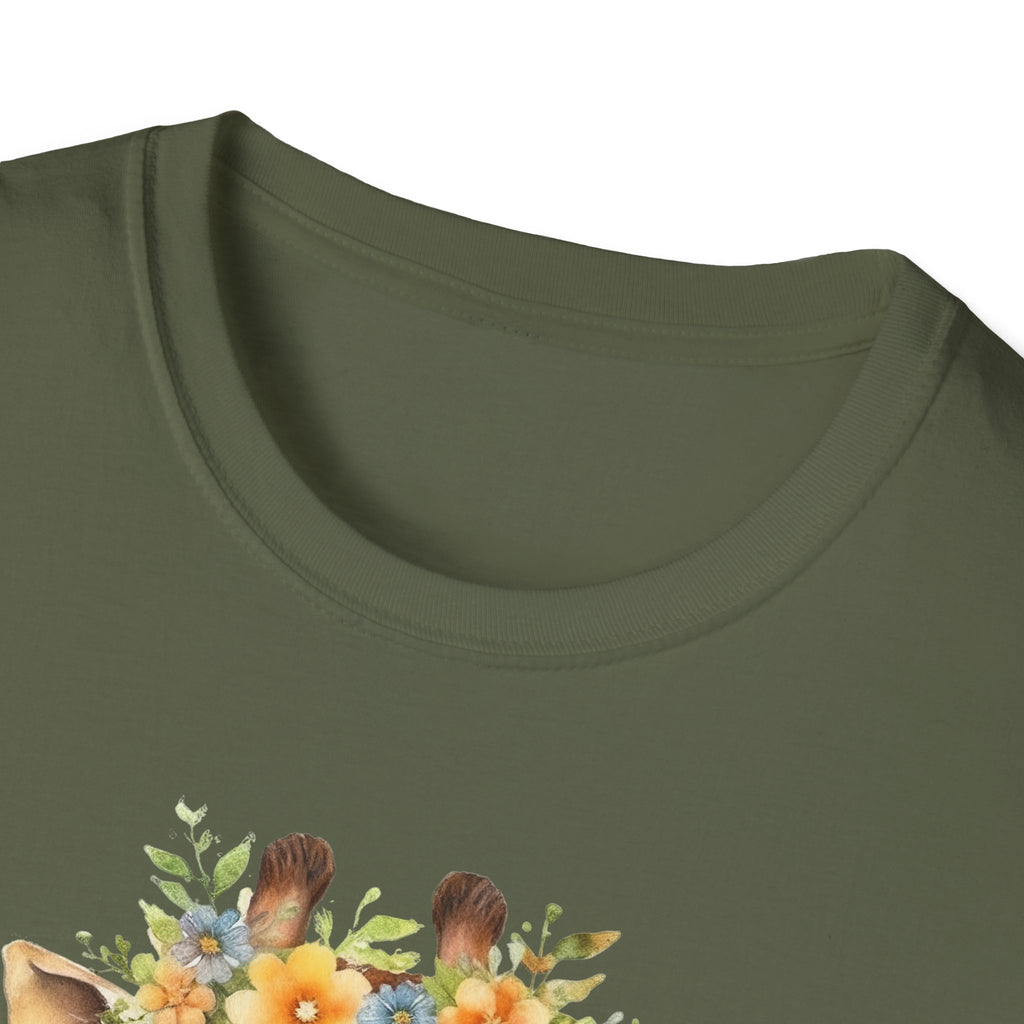 Floral Giraffe T-Shirt, Cute Animal Shirt, Unisex Tee, Animal Lover Gift, Casual Wear, Summer Fashion