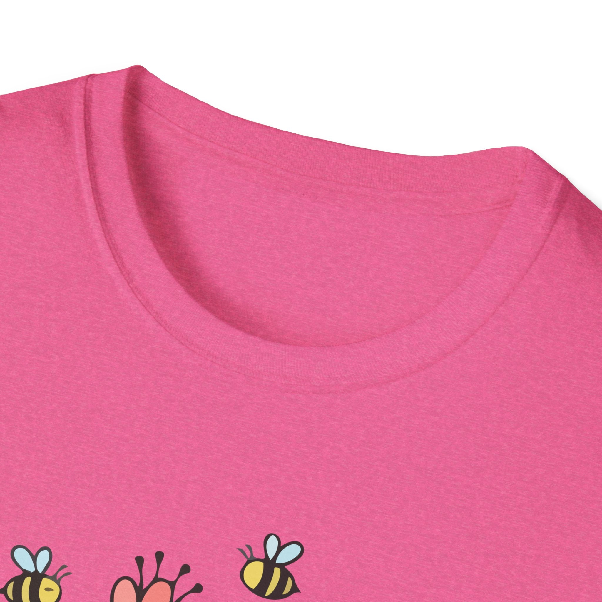 Summer Flowers & Bees Retro Floral T-Shirt