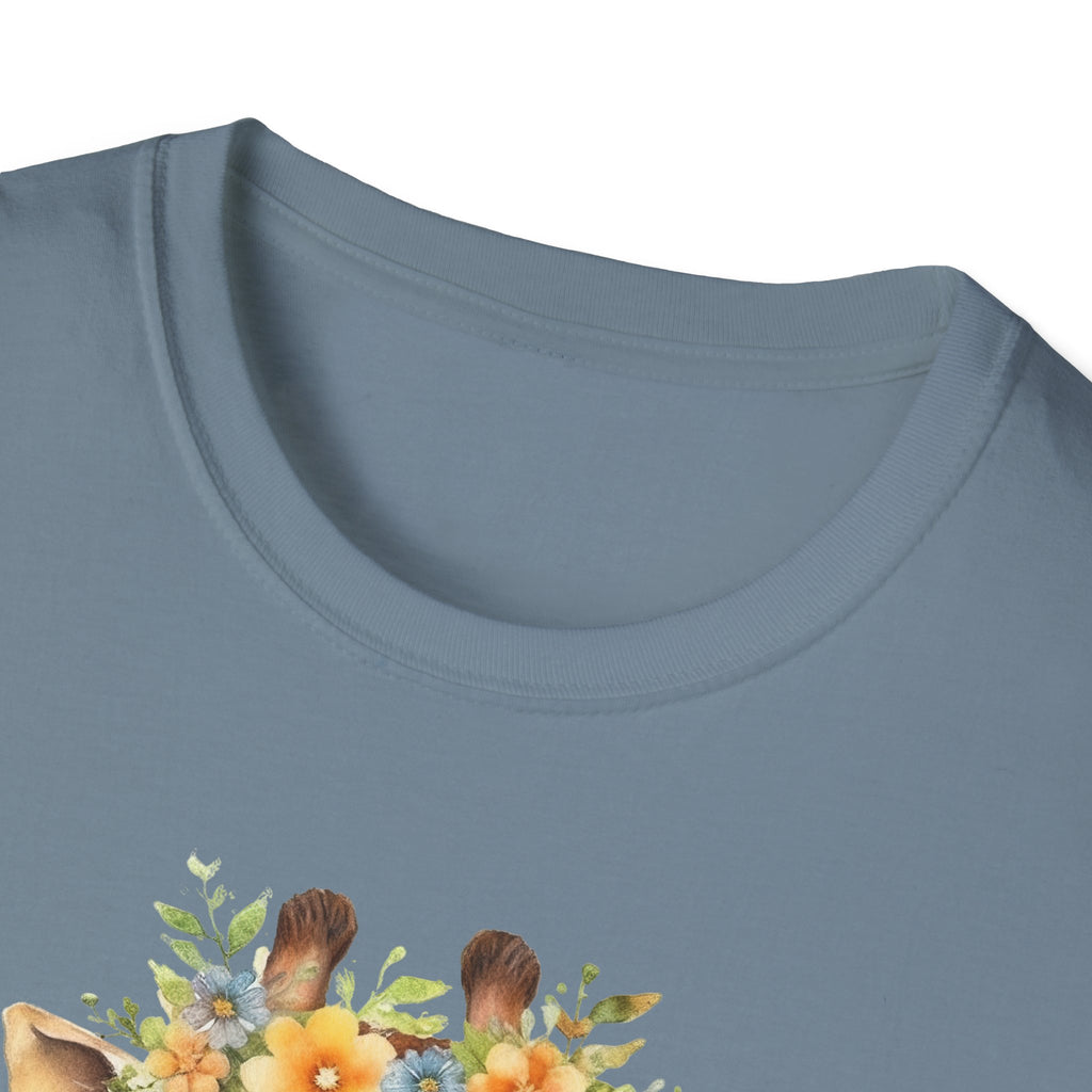 Floral Giraffe T-Shirt, Cute Animal Shirt, Unisex Tee, Animal Lover Gift, Casual Wear, Summer Fashion